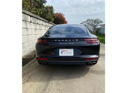 2017 Porsche Panamera Executive Turbo-Hybrid (No.J0611)