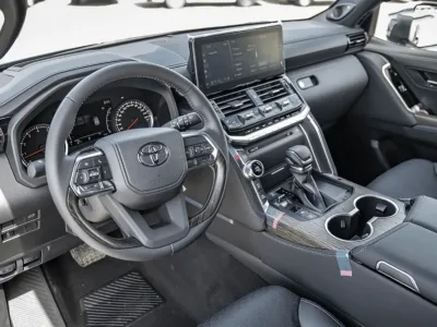 2025 Toyota Land Cruiser VXR 3.3L  (No-220730)